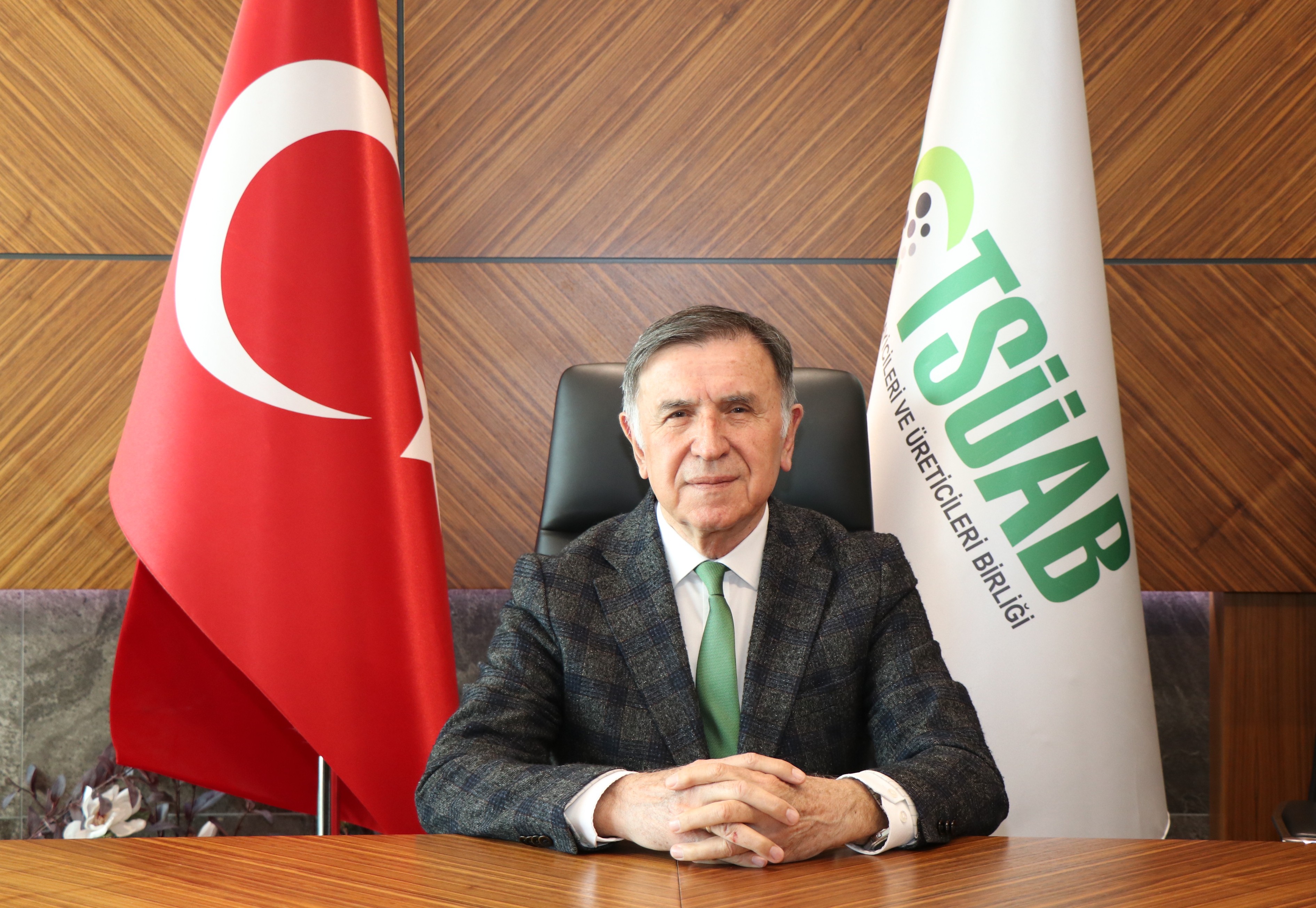 Doç. Dr. Hamit AYANOĞLU