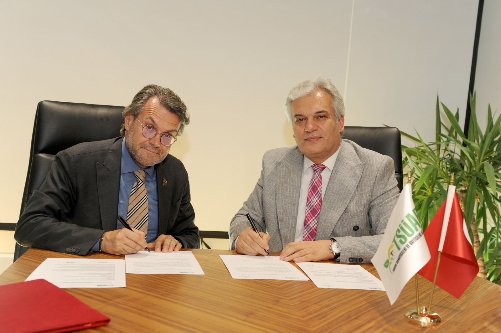 TSÜAB ve TÜRKTED YÖNETİMLERİ 2025 ISF DÜNYA TOHUMCULUK KONGRESİNİN HAZIRLIKLARI İÇİN BİR ARAYA GELDİ
