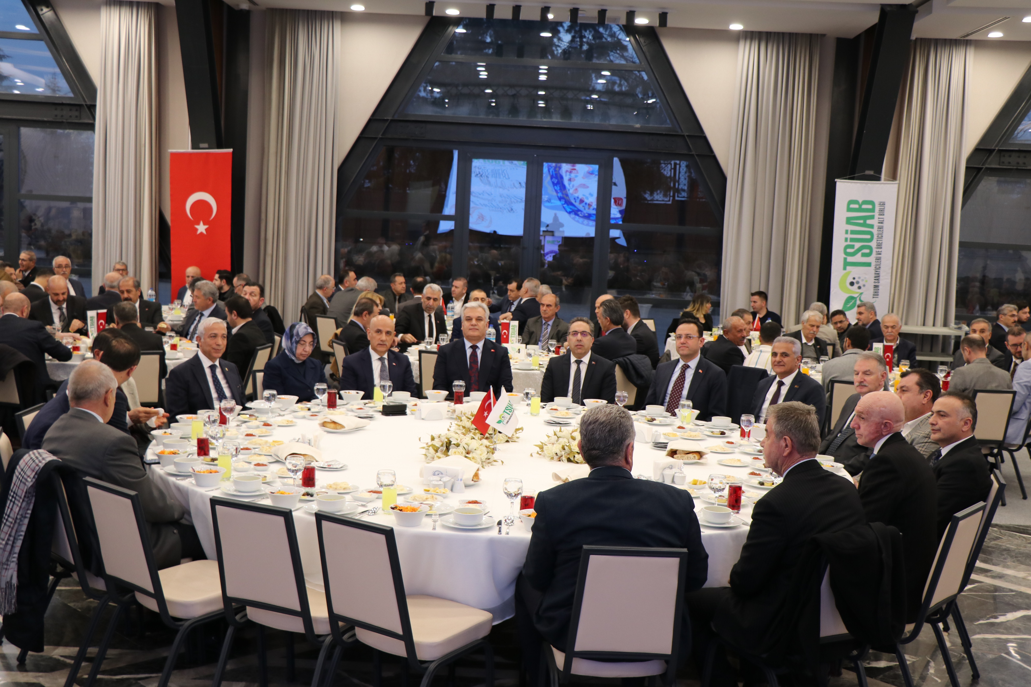 TSÜAB SEKTÖR PAYDAŞLARINI GELENEKSEL İFTAR YEMEĞİNDE BULUŞTURDU