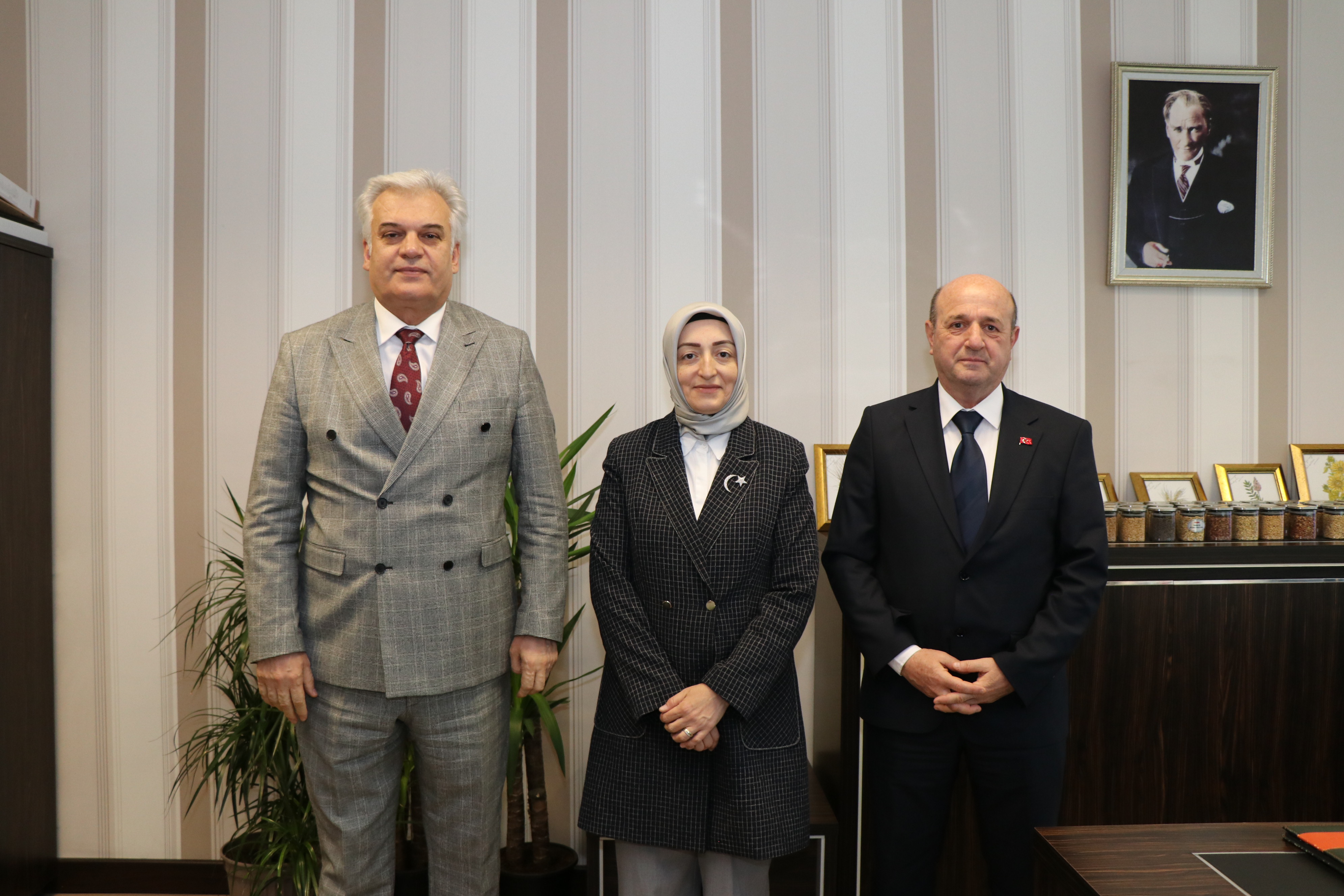 TSÜAB'DAN TOHUMCULUK DAİRE BAŞKANI HÜMEYRA YAMAN'A HAYIRLI OLSUN ZİYARETİ